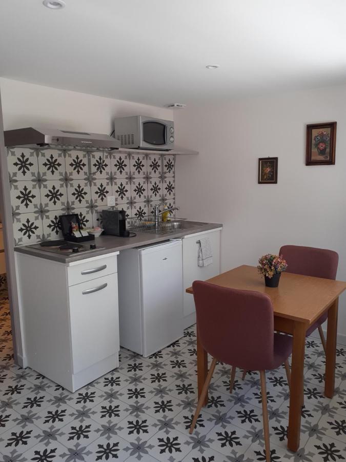 Hotel De Charme La Bonne Adresse - Logis 2*