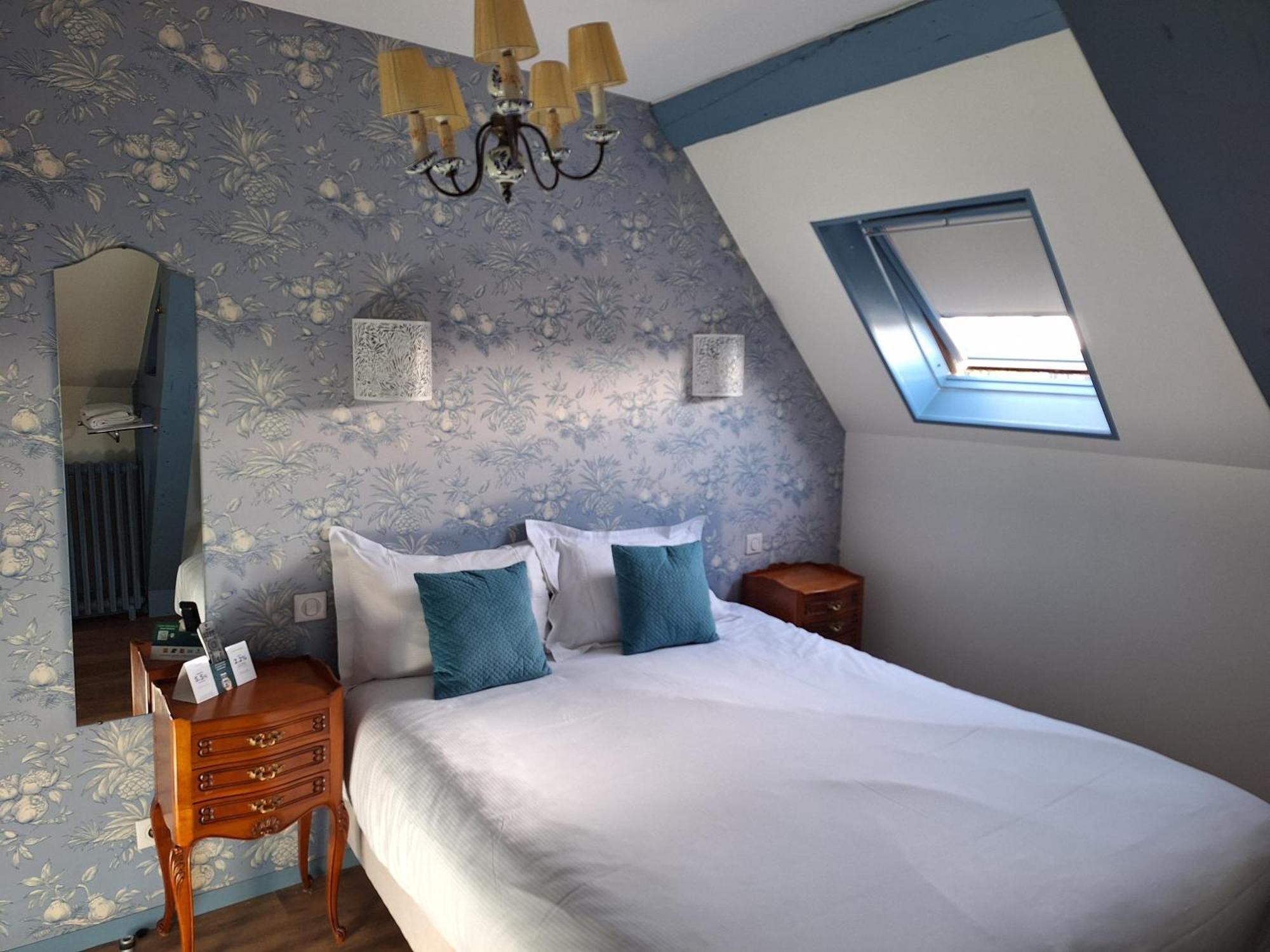 Hotel De Charme La Bonne Adresse - Logis