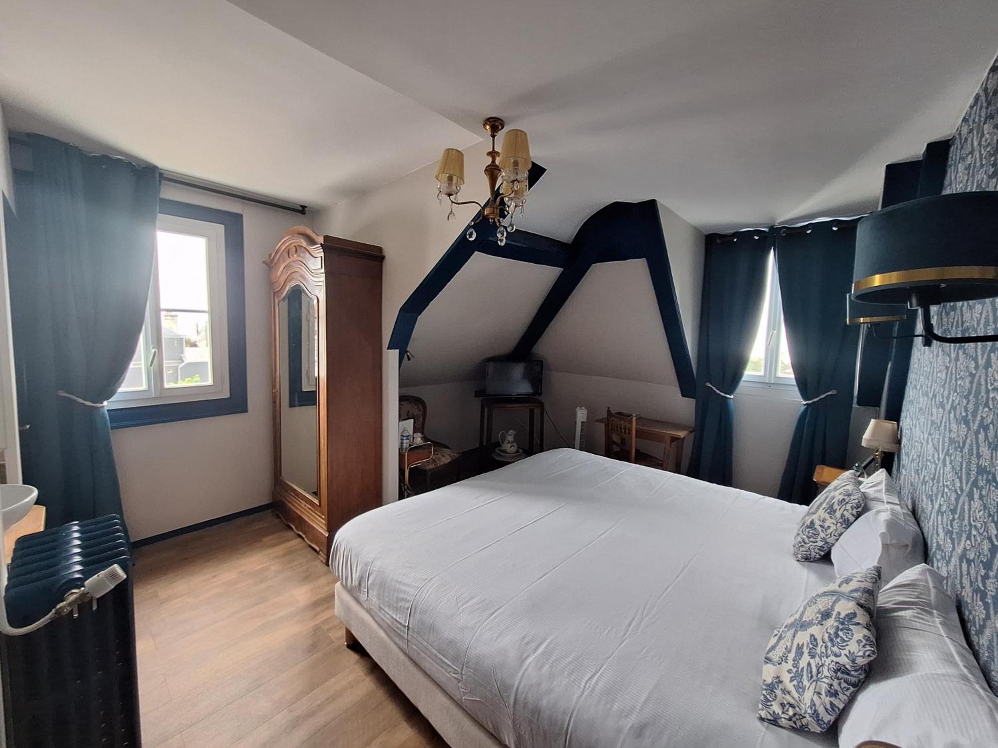 Hotel De Charme La Bonne Adresse - Logis 2*
